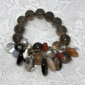 Boho style glass and frehswater pearls cluster charm dangle stretch bracelet.